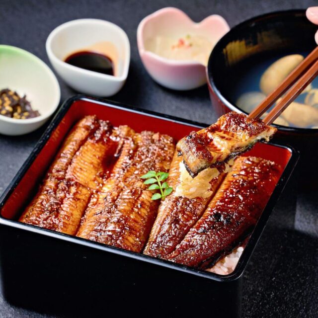 うなぎ蒲焼（約215〜225g）