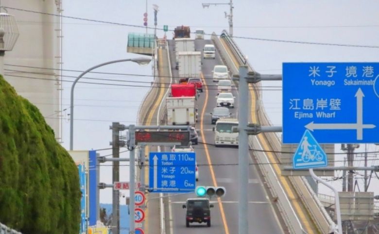 山美世近くのベタ踏み坂