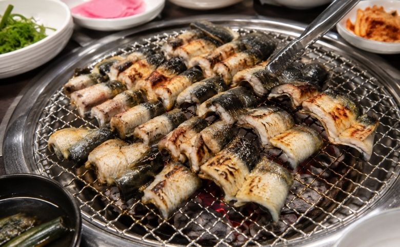 韓国のうなぎ料理