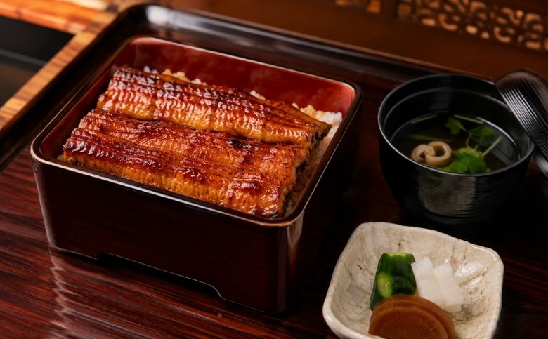 鰻重と肝吸い